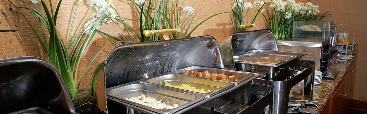 Hotel Metropolis Srīnagar Екстериор снимка